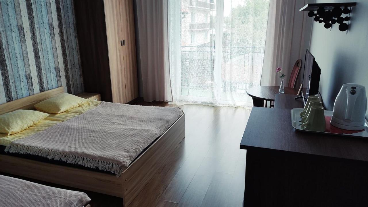 Emada- Pokoje Goscinne I Studia Ostrowo  Exterior foto