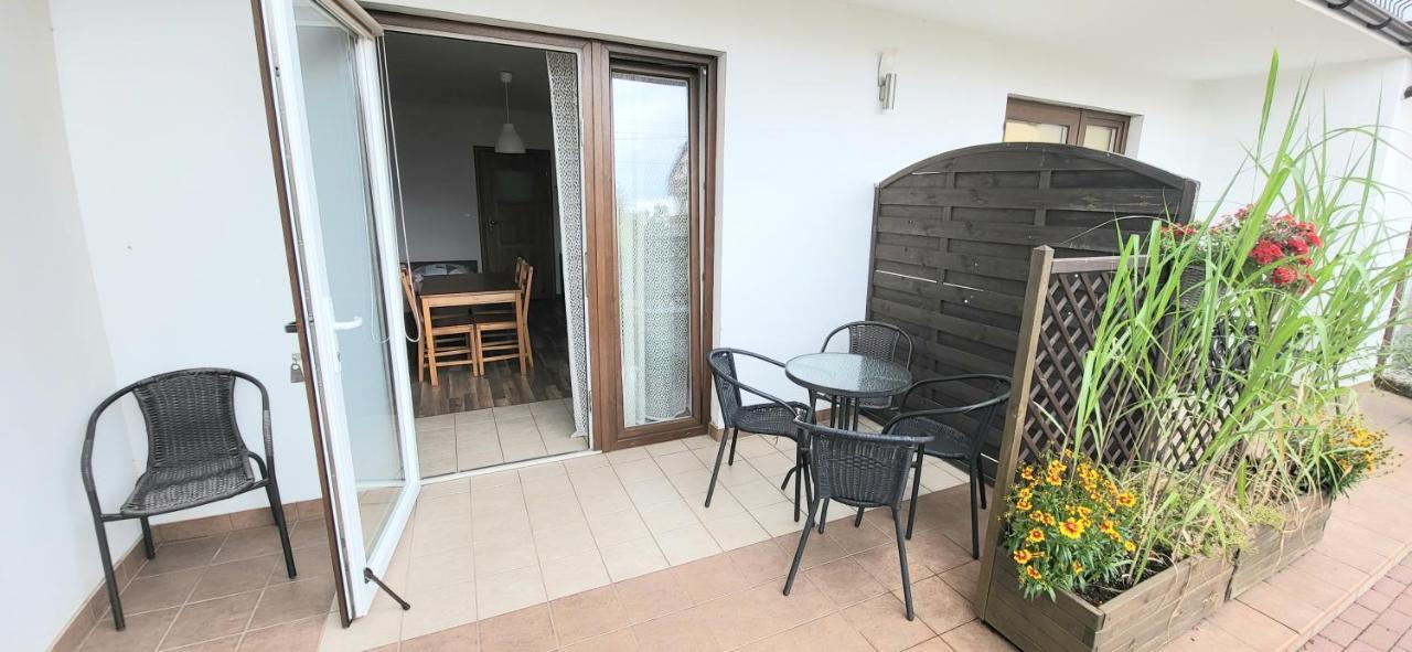 Emada- Pokoje Goscinne I Studia Ostrowo  Exterior foto