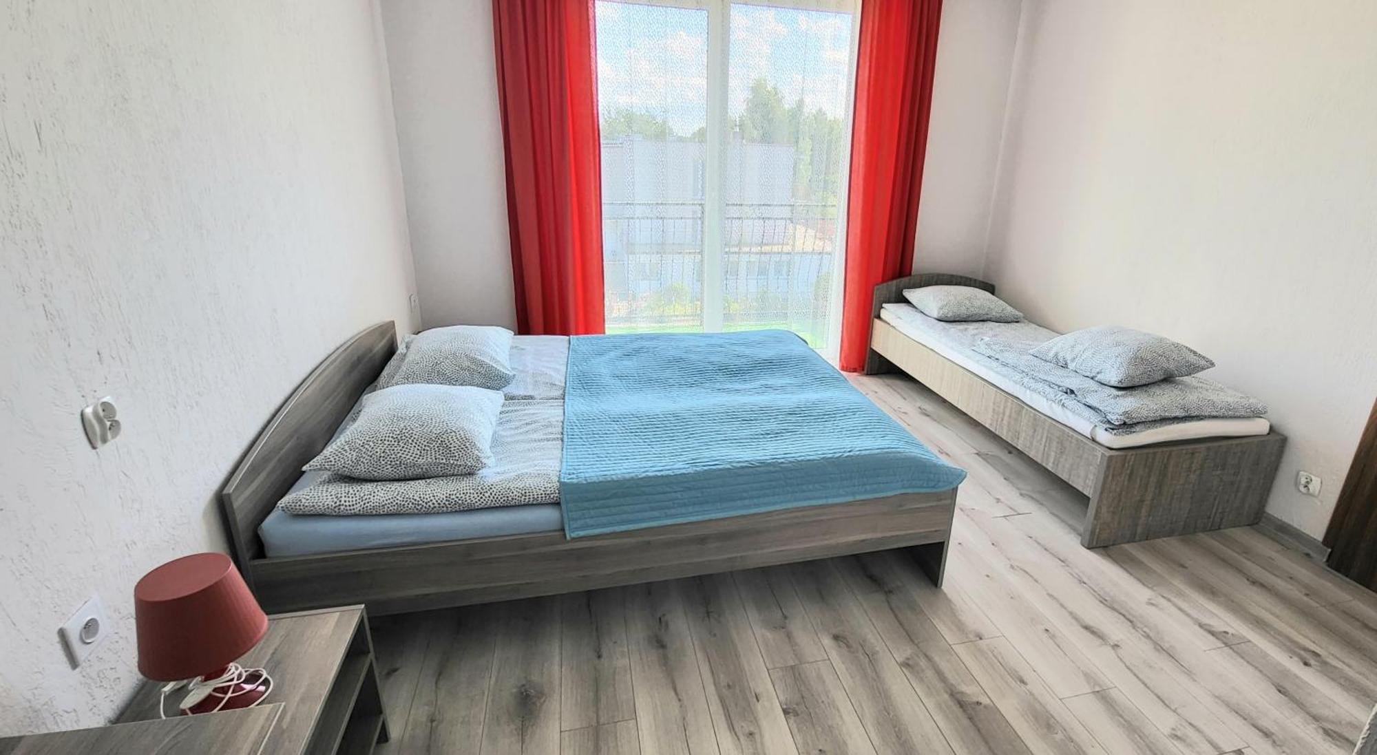 Emada- Pokoje Goscinne I Studia Ostrowo  Habitación foto